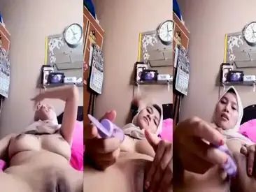 Ukhti Cantik Colmek Ganas Sambil Rebahan Muncrat Luber